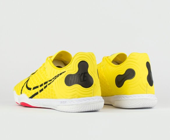 Футзалки Nike Reactgato IC Pokemon. Вид 3