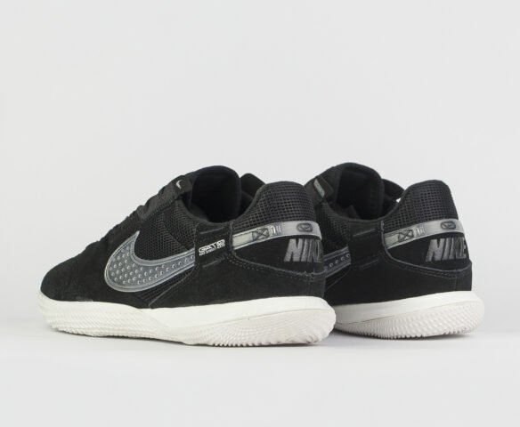 Футзалки Nike Streetgato Black / White. Вид 3