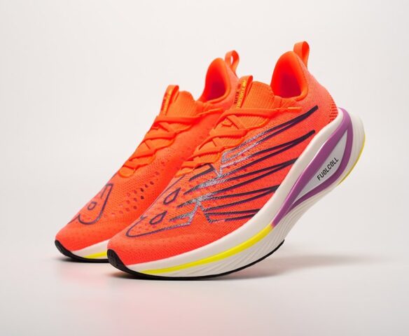 New Balance FuelCell SC Elite v3 red