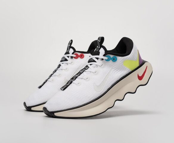 Nike Motiva white