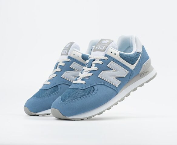New Balance 574 light blue