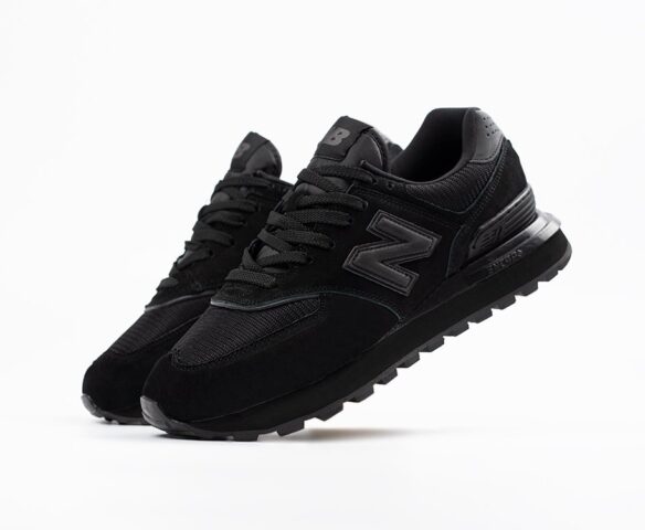 New Balance 574 triple black
